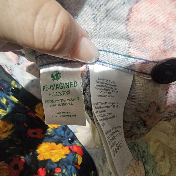 J.Crew Mens Large EUC Classic Multicolor Floral Shirt PTP 24 - Picture 5 of 5